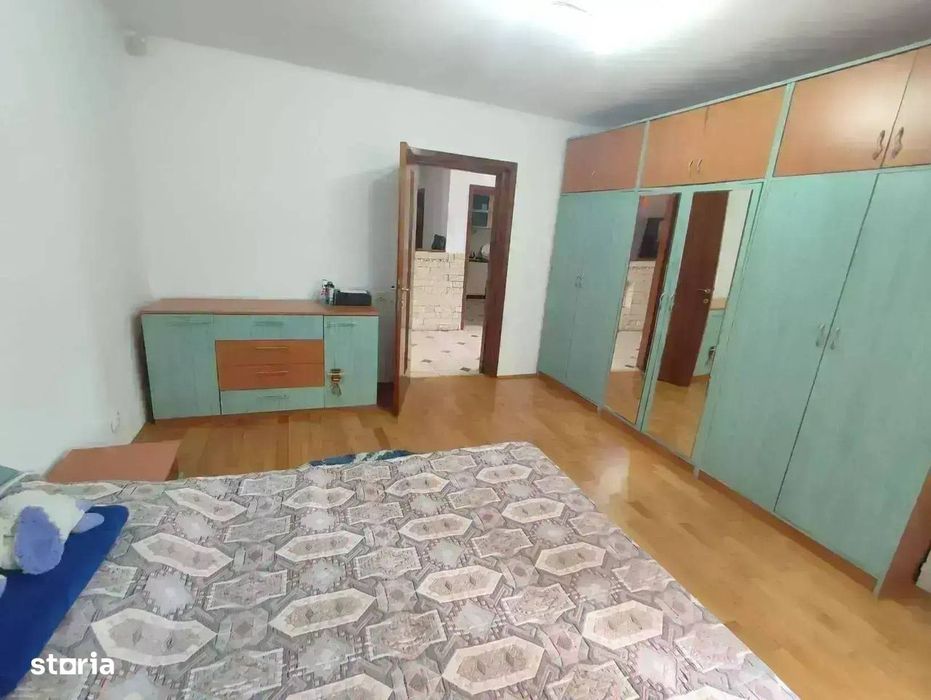 Vila 5 camere 230 mp utili curte 350 libera Sfantul Ioan Disponibila