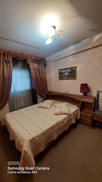 Продается 2-х комнатная квартира в центре города,ориентир 1-ая нот.кон