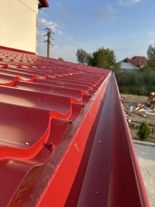 Reparatii acoperisuri montaj tigla metalica dulgherie terase foisoare
