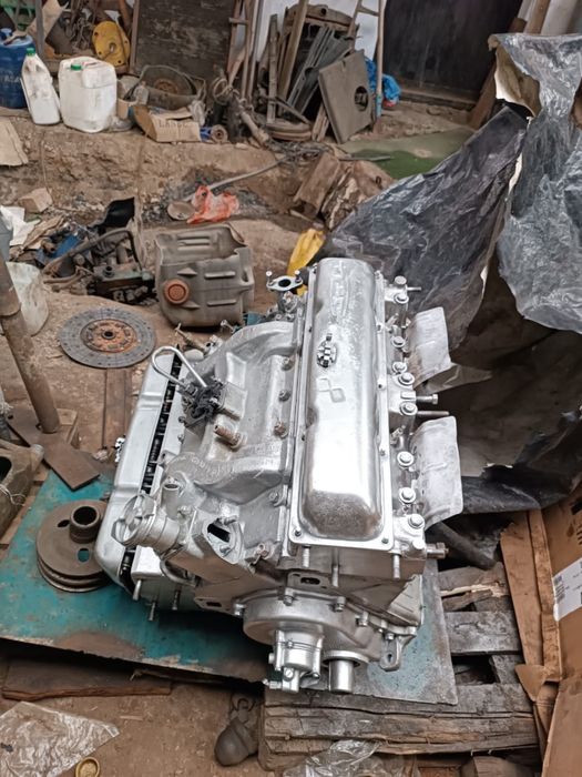 Двигатель ЗИЛ после кап ремонта