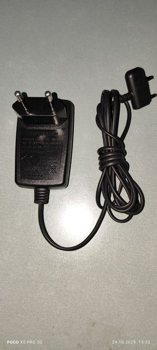 Зарядное устройство Sony Ericsson CST 60