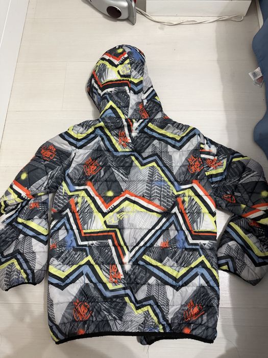 Пролетно Яке Guess 14