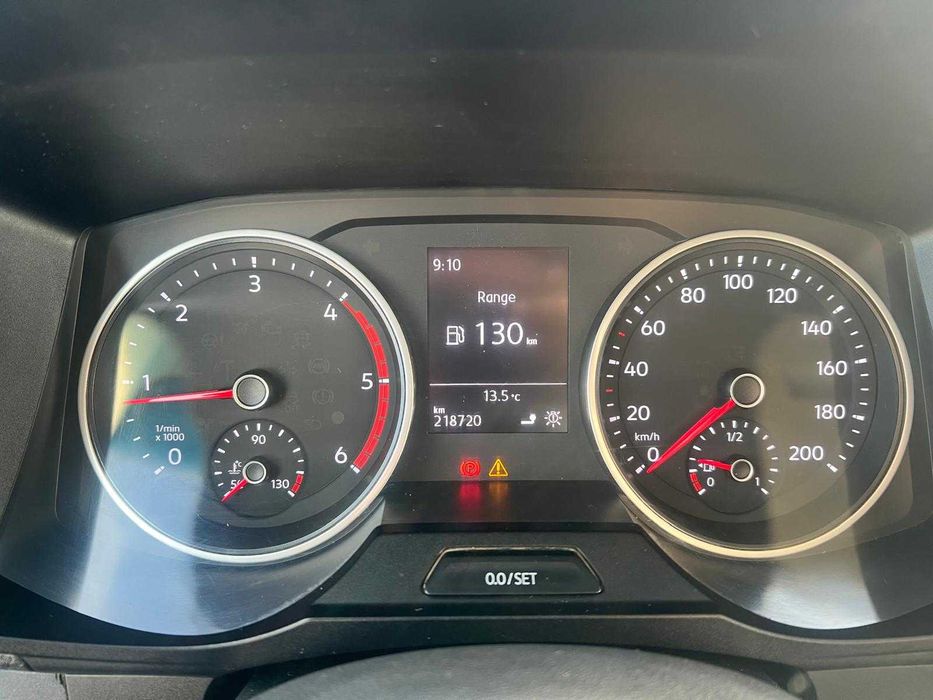 Vw Crafter 2019 Doka 7 locuri plus Bena 2.0 tdi euro 6 Aer conditonat Carlig remorca 218.000km