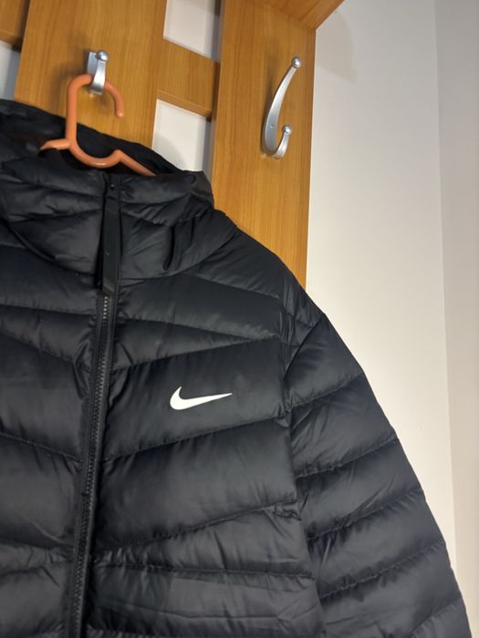 Geacă Nike cu Glugă