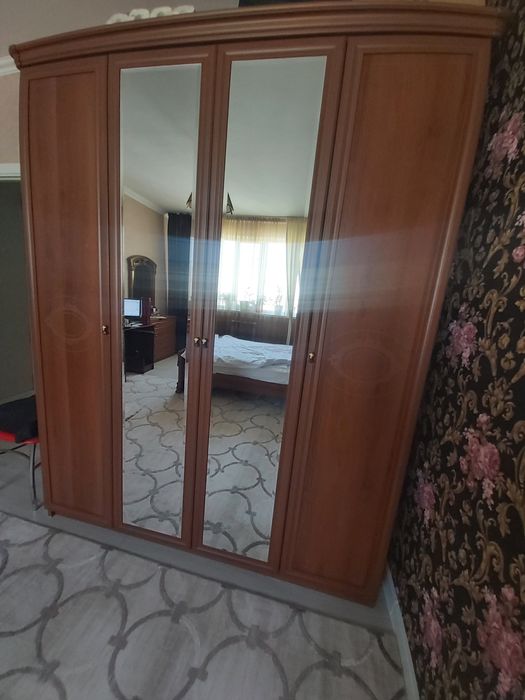 Спальный гарнитур