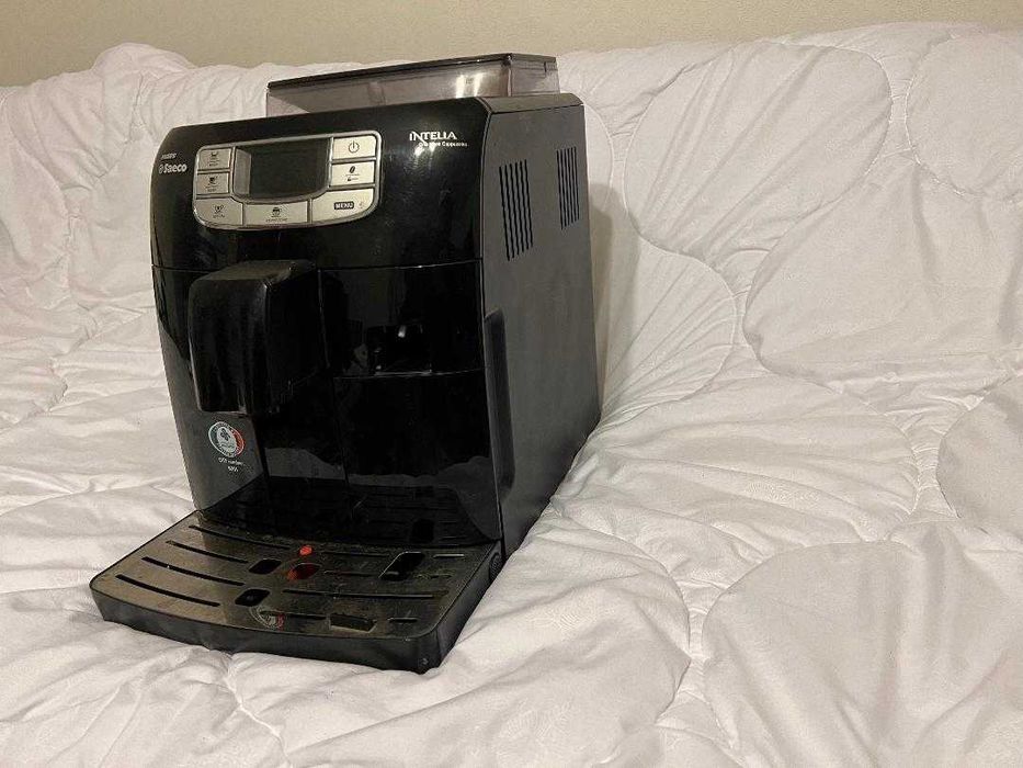 Vand espressor automat Saeco Intelia