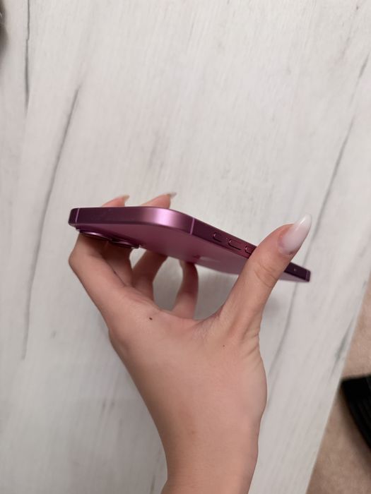 iPhone 16 pink 256GB