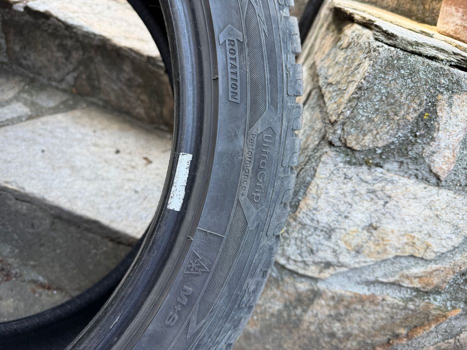 Зимни гуми - Goodyear 255/45/20