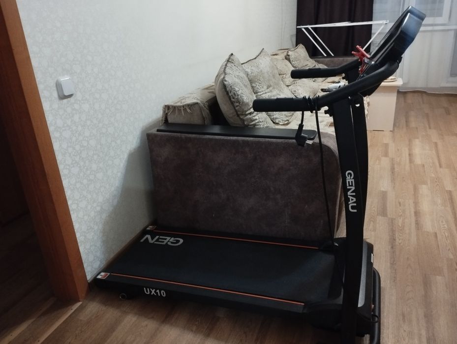 Продам беговую дорожку