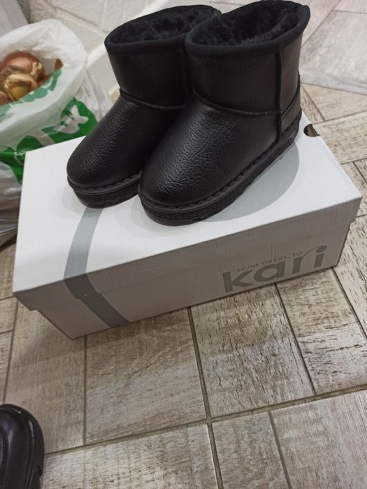 Продам уги (натуралка) новые 30 размер