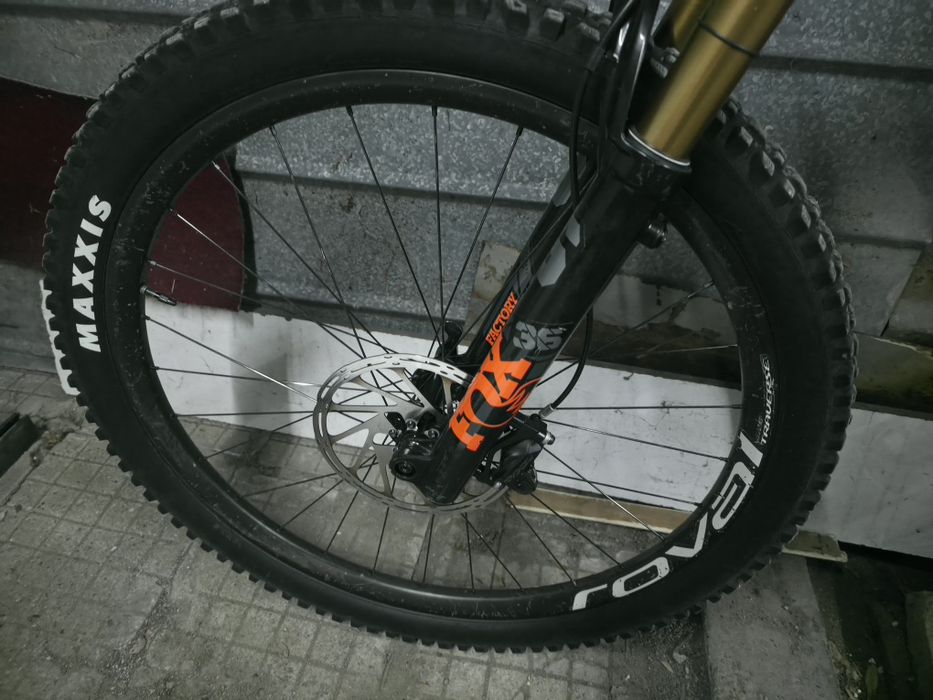 Specialized stumpjumper pro carbon 2019 XL приемам бартер
