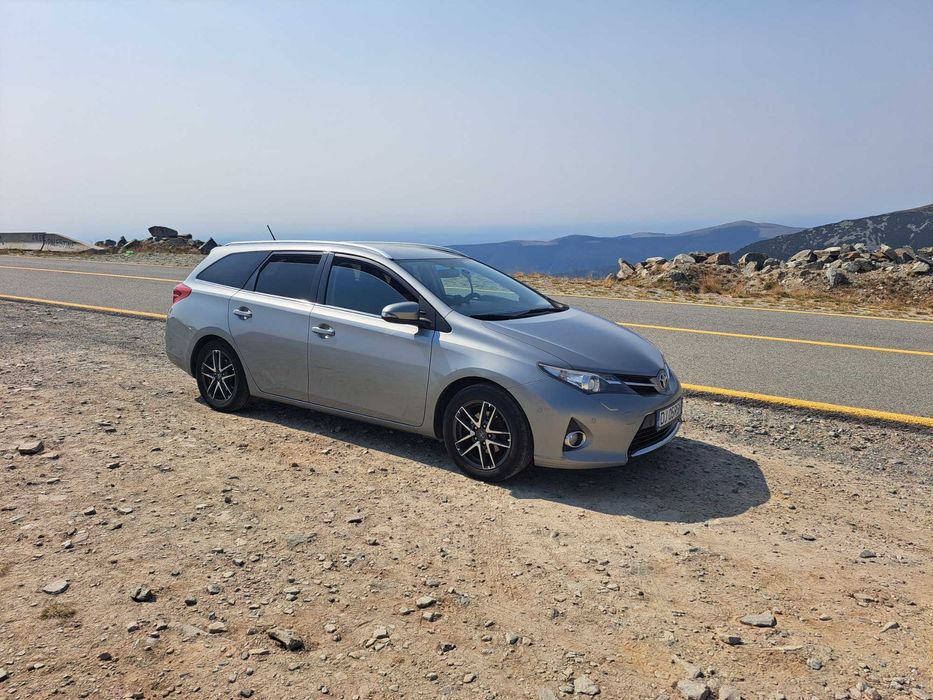 TOYOTA Auris 2015 — imagine 5