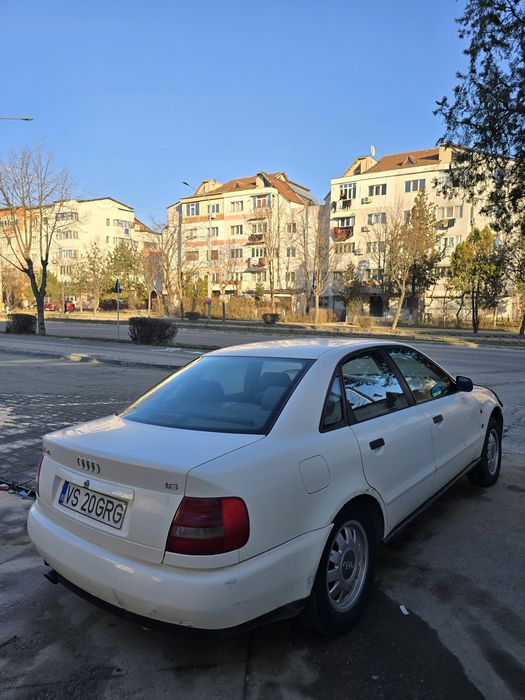 Audi A4 1.6 benzina + GPL, consum mic, mașină fiabilă