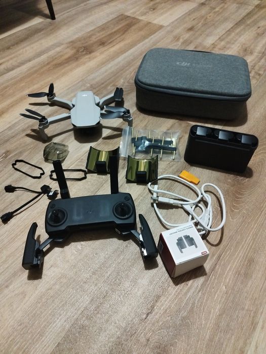 Дрон DJI Mavic Mini (Fly More Combo) - пълен комплект