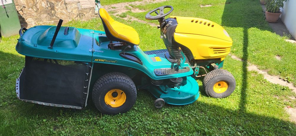 Tractoras de tuns gazon