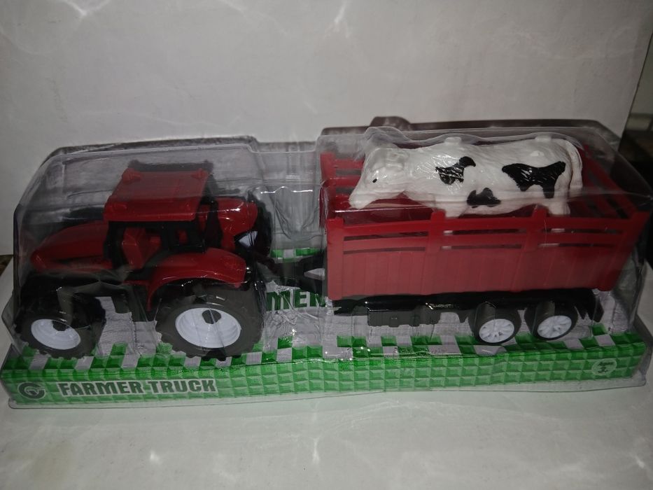 Продам! Новый.  Игрушки.  Трактор.  Ул Валиханова 167.