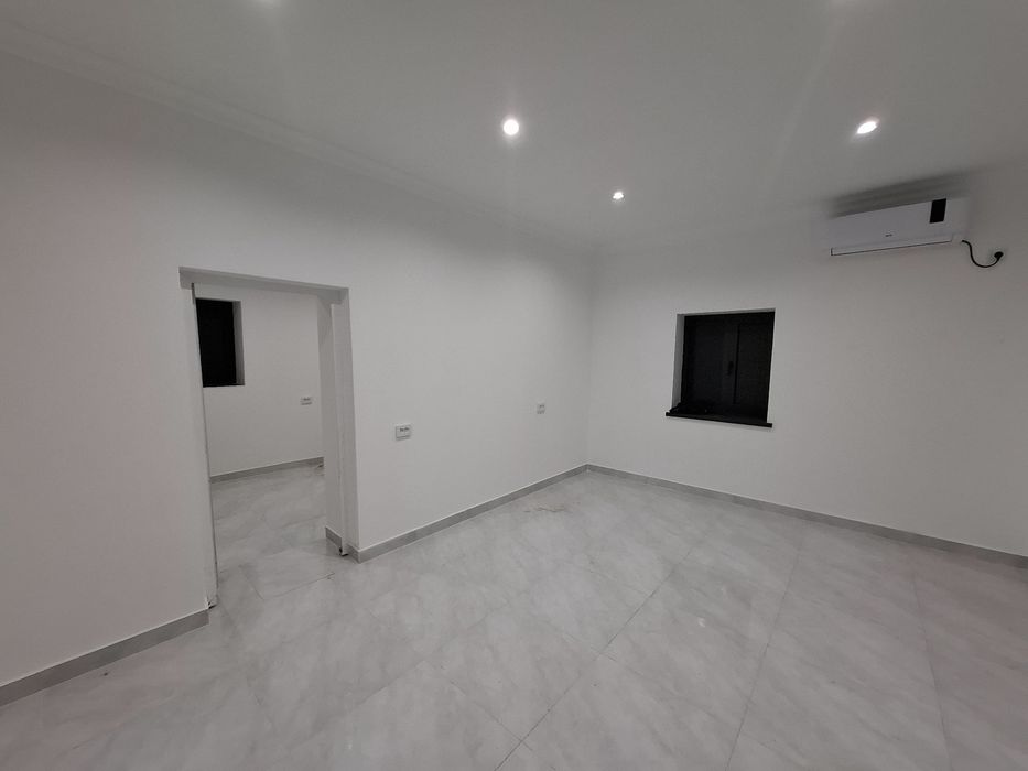 Сдается помишение  под бизнес  центре Зебо