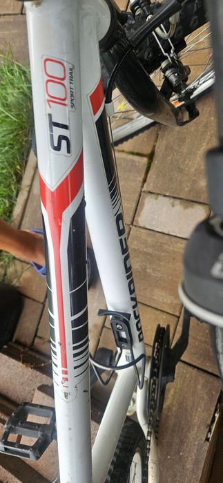 Bicicleta pt fetita  9-12 ani