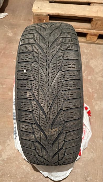 Продам Nokian /Зимняя резина, шина Липучка 225/65 R17 , самовывоз