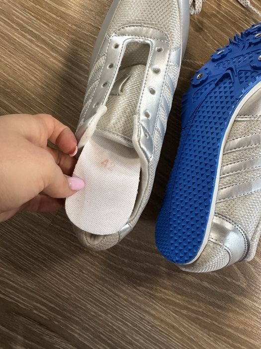 Легкоатлетические кроссовки