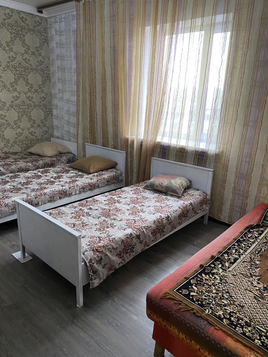 Коттедж посуточно, дом до 70 посадочных мест