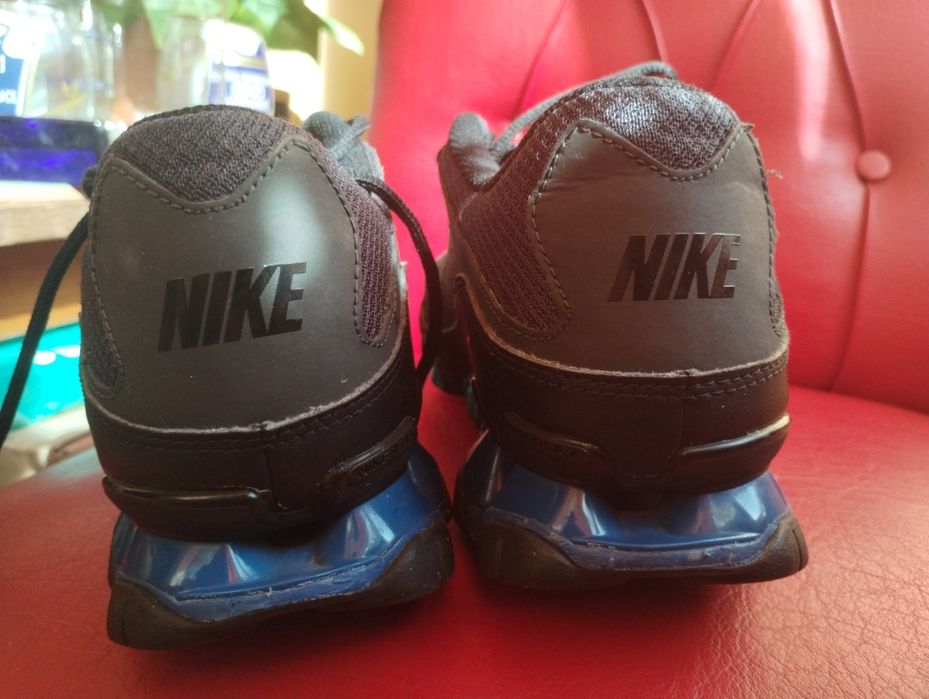Adidasi Nike Reax 42