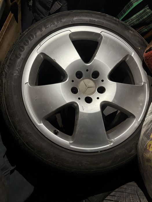 Шины 255/45/R18 4шт GOODYEAR