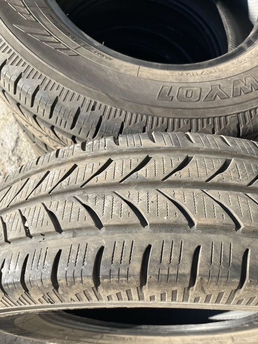 Зимни гими за бус 215/75/16С