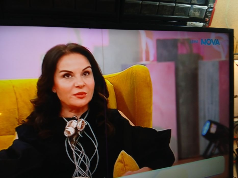 Телрвизор lg 43" с дефект