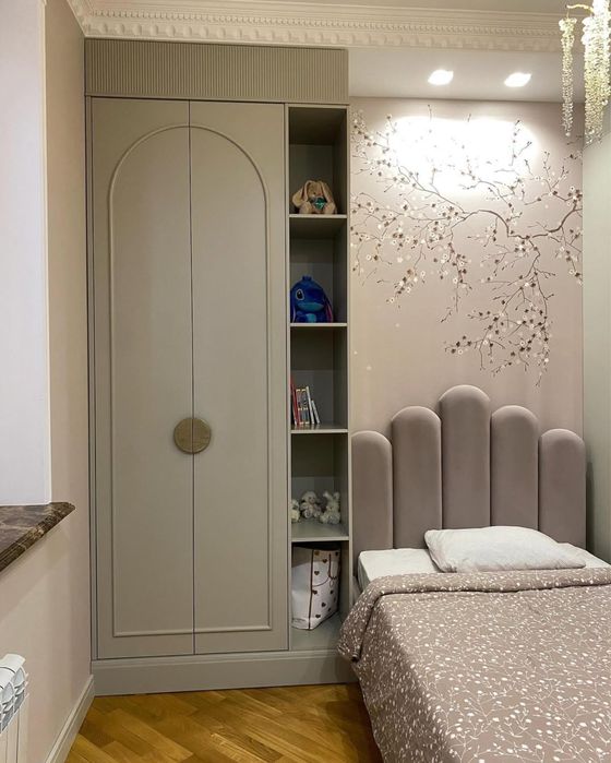 Детская-подростковая кровать и шкаф