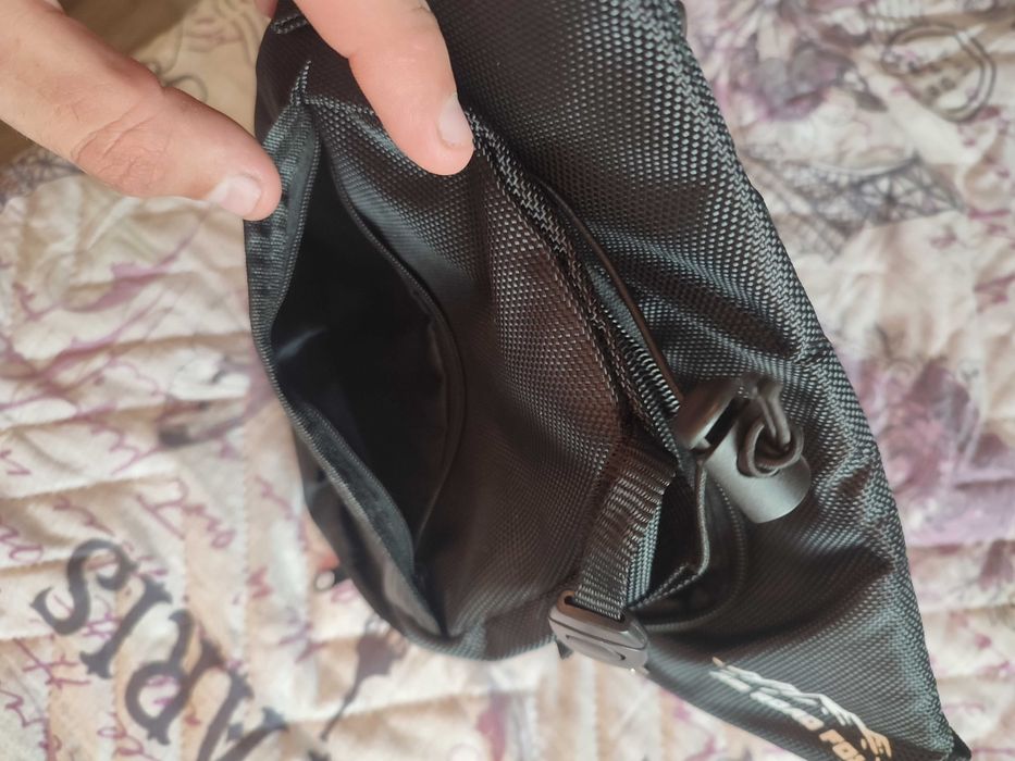 Мото чантичка за бедро