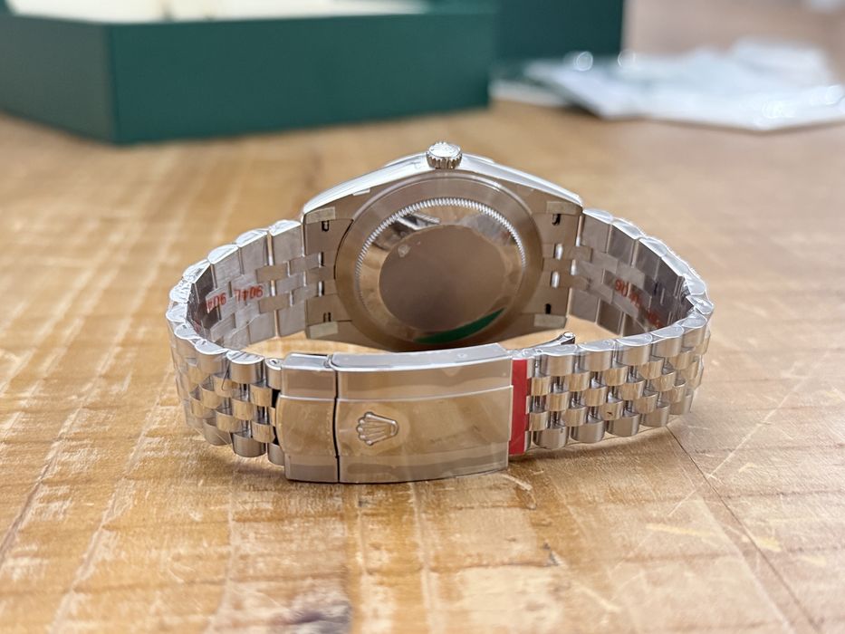 Часы Rolex Datejust 41 Grey Diamond