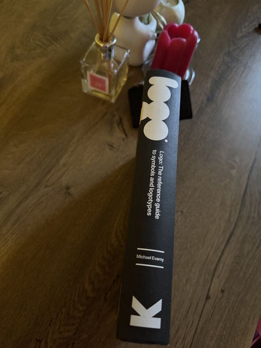 книга Logo – Michael Evamy