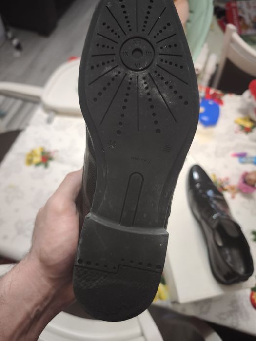 Официални обувки