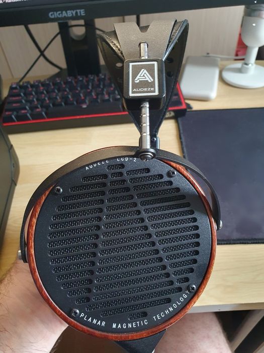 Audeze LCD 2 + cutia specifica