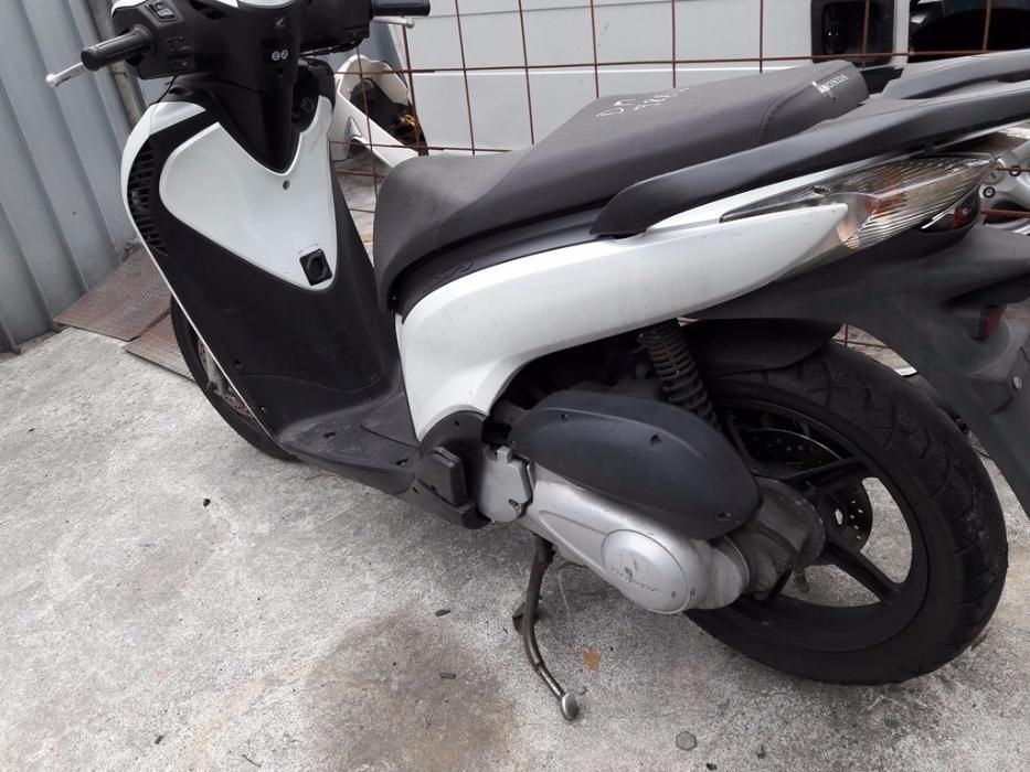 Хонда СХ (Honda SH) 50,125,150,300 на части
