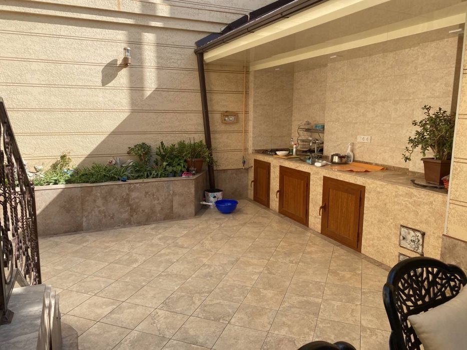 Дом Айзербарджанский 4х-комнатная 2-этажный со асеми удобствами