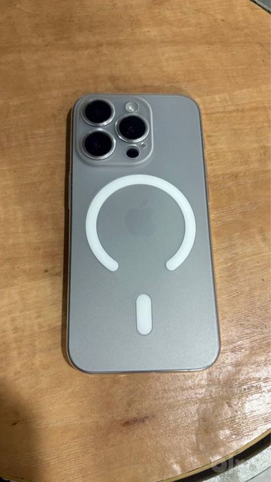 Продается Iphone 15 pro