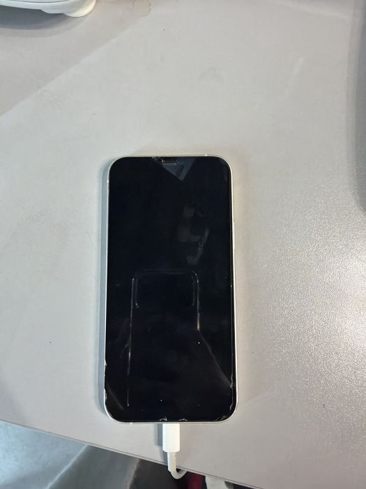 Iphone 12 сатылады