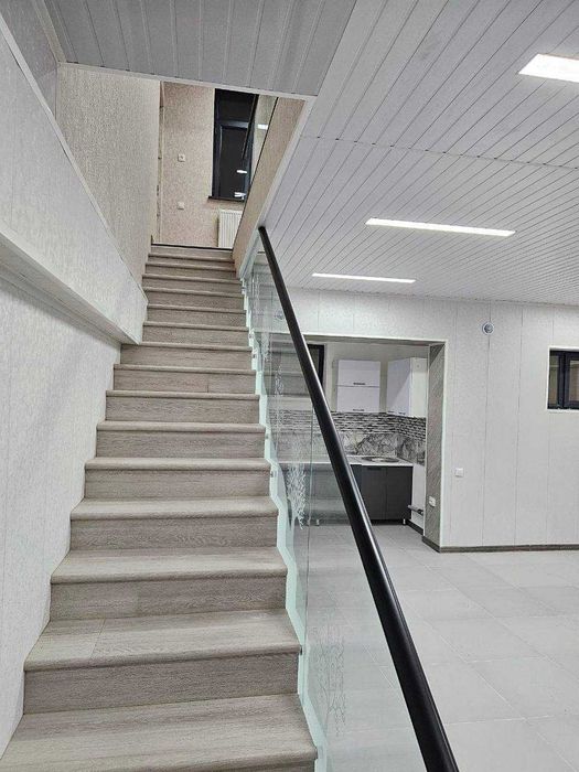 Офис ЖК New Life, 150 м² 1-этаж+цокольный этаж ремонт 2 входа 2 линия