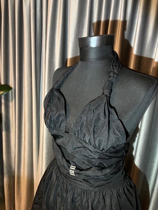 Rochie neagra eleganta