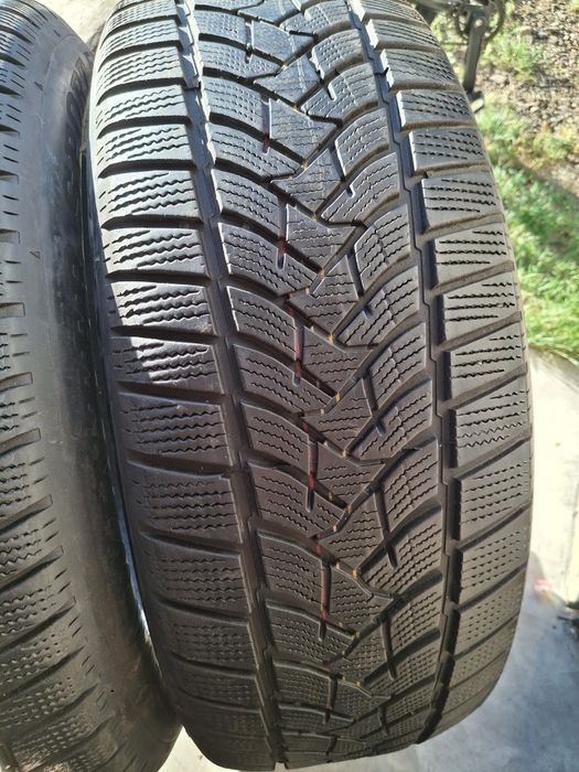 2 Anvelope de iarnă  235 55 r19 Dunlop