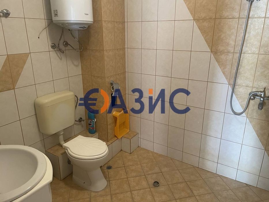 Продава се Тристаен апартамент в Свети Влас - 144 кв.м за 422 €/кв.м - Снимка #12