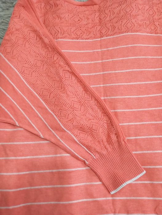 Женская кофточка