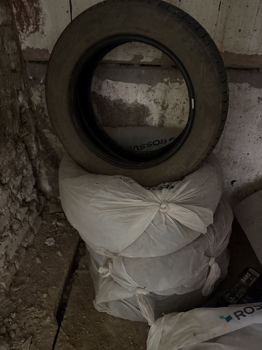 Продам зимные шины