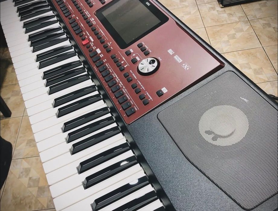 Синтезатор Korg PA700 промоция 950€