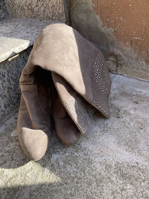 Ботуши велурени