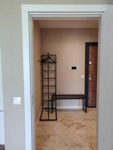 Слънчев и много уютен! Двустаен апартамент в ж. к.  Братя Миладинови!!