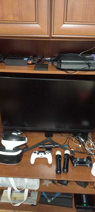 Ps4 modat cu peste 200 jocuri