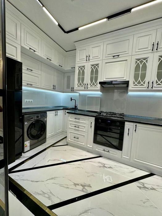 Продаю Новый Евролюкс Квартира 3/7/10 Ж.кМилано Яккасарай Глинка 101м2